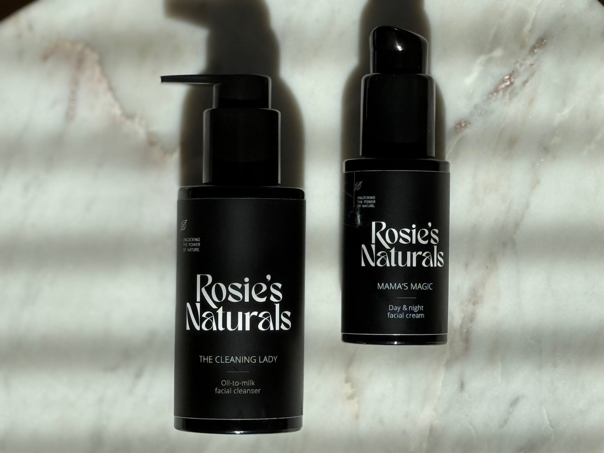 De gezichtslijn van Rosie's Naturals natuurlijke troepvrije huidverzorging